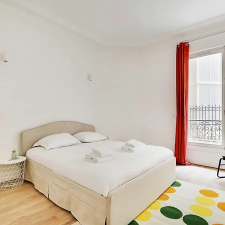 Chic Flat With Garden Terrace -4br-12p - Trocadero