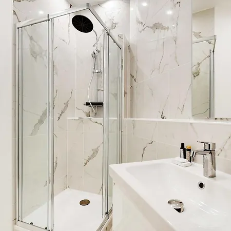 דירה Chic Flat With Garden Terrace -4br-12p - Trocadero *